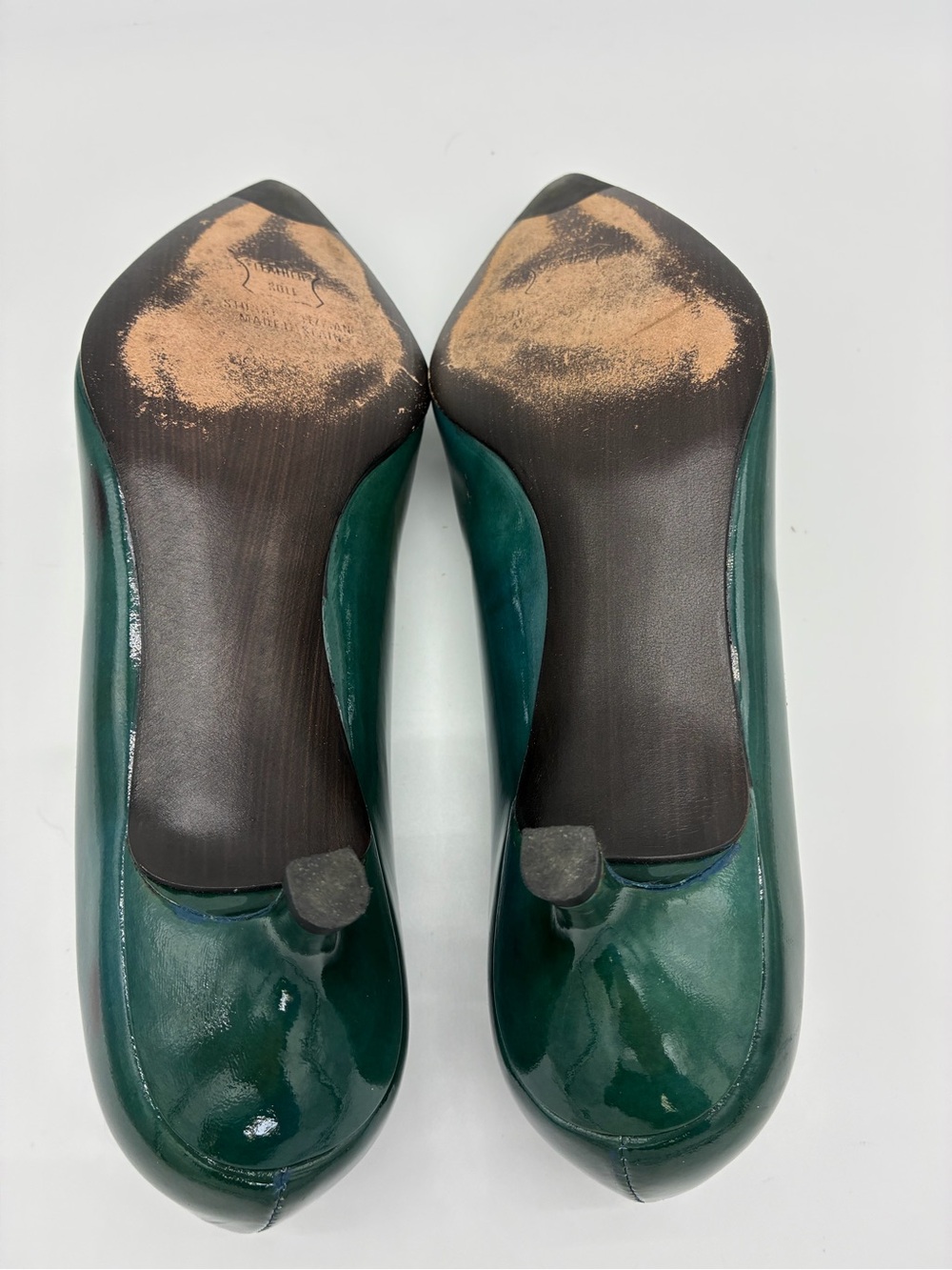 Stuart Weitzman Emerald Patent Leather Kitten Heel Pumps Sz 7 - Picture 5 of 10